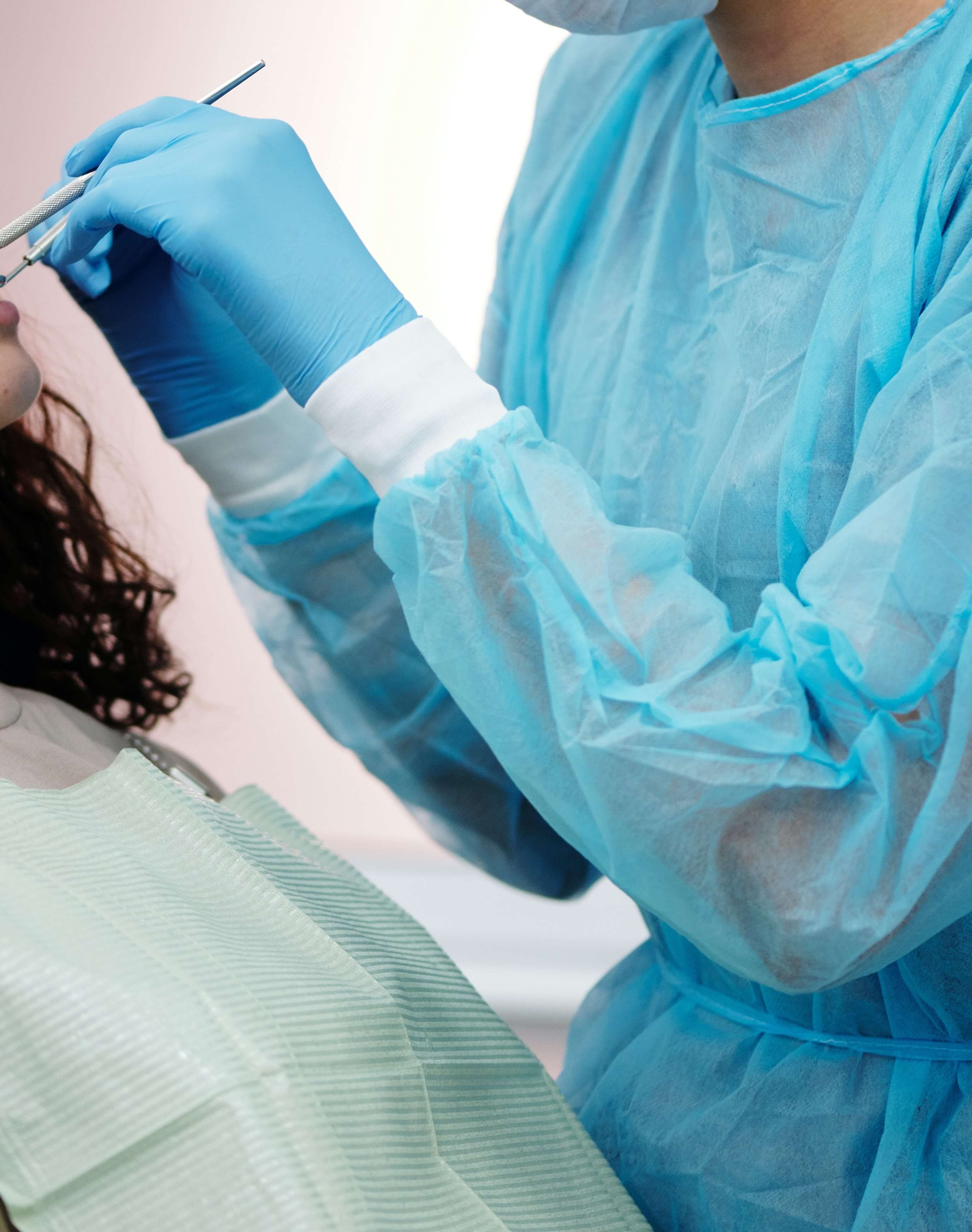 Disposable Isolation Gowns Supplier